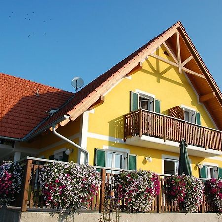 Weingut-Gaestehaus Birnstingl Gamlitz Habitación foto